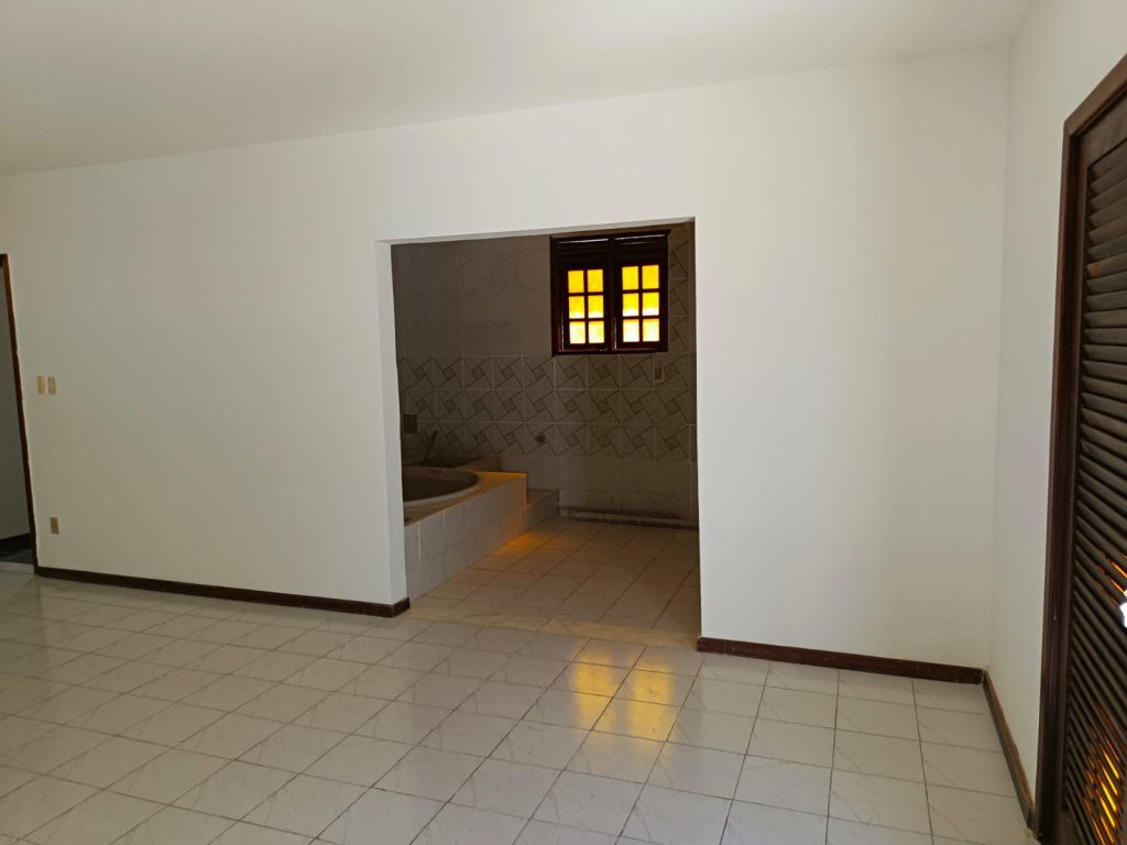 CASA À VENDA, COM 3 PAVIMENTOS | PARA MORADIA, CLÍNICA, ESCRITÓRIO, CRECHE, ETC… | OPORTUNIDADES INCRÍVEIS QUE ESSE IMÓVEL OFERECE! (Pernambués) CASA À VENDA, COM 3 PAVIMENTOS | PARA MORADIA, CLÍNICA, ESCRITÓRIO, CRECHE, ETC… | OPORTUNIDADES INCRÍVEIS QUE ESSE IMÓVEL OFERECE! (Pernambués)