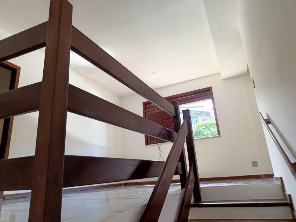 CASA À VENDA, COM 3 PAVIMENTOS | PARA MORADIA, CLÍNICA, ESCRITÓRIO, CRECHE, ETC… | OPORTUNIDADES INCRÍVEIS QUE ESSE IMÓVEL OFERECE! (Pernambués) CASA À VENDA, COM 3 PAVIMENTOS | PARA MORADIA, CLÍNICA, ESCRITÓRIO, CRECHE, ETC… | OPORTUNIDADES INCRÍVEIS QUE ESSE IMÓVEL OFERECE! (Pernambués)