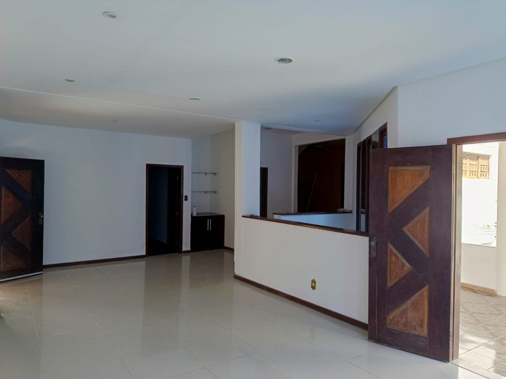 CASA À VENDA, COM 3 PAVIMENTOS | PARA MORADIA, CLÍNICA, ESCRITÓRIO, CRECHE, ETC… | OPORTUNIDADES INCRÍVEIS QUE ESSE IMÓVEL OFERECE! (Pernambués) CASA À VENDA, COM 3 PAVIMENTOS | PARA MORADIA, CLÍNICA, ESCRITÓRIO, CRECHE, ETC… | OPORTUNIDADES INCRÍVEIS QUE ESSE IMÓVEL OFERECE! (Pernambués)