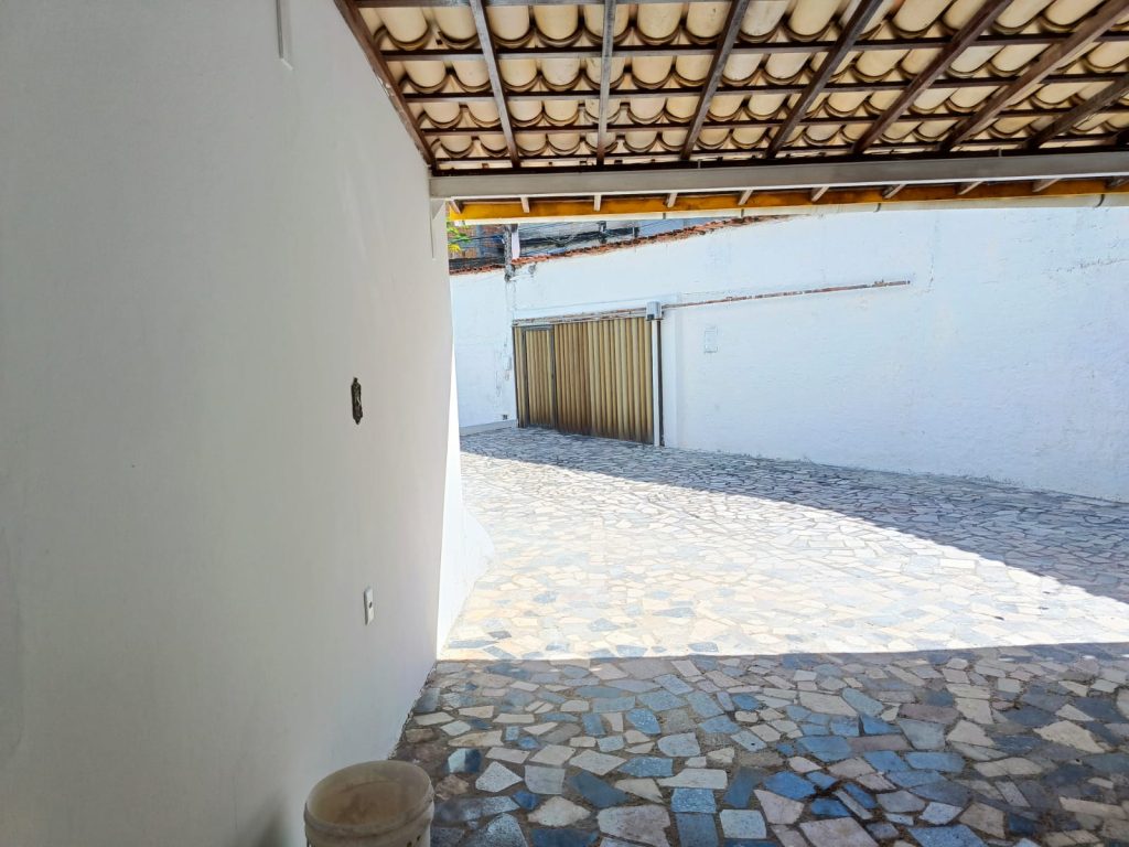 CASA À VENDA, COM 3 PAVIMENTOS | PARA MORADIA, CLÍNICA, ESCRITÓRIO, CRECHE, ETC… | OPORTUNIDADES INCRÍVEIS QUE ESSE IMÓVEL OFERECE! (Pernambués) CASA À VENDA, COM 3 PAVIMENTOS | PARA MORADIA, CLÍNICA, ESCRITÓRIO, CRECHE, ETC… | OPORTUNIDADES INCRÍVEIS QUE ESSE IMÓVEL OFERECE! (Pernambués)
