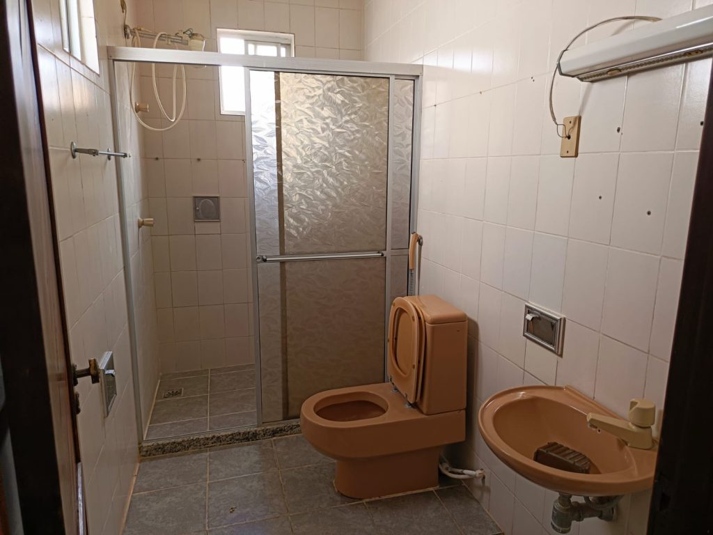 CASA À VENDA, COM 3 PAVIMENTOS | PARA MORADIA, CLÍNICA, ESCRITÓRIO, CRECHE, ETC… | OPORTUNIDADES INCRÍVEIS QUE ESSE IMÓVEL OFERECE! (Pernambués) CASA À VENDA, COM 3 PAVIMENTOS | PARA MORADIA, CLÍNICA, ESCRITÓRIO, CRECHE, ETC… | OPORTUNIDADES INCRÍVEIS QUE ESSE IMÓVEL OFERECE! (Pernambués)