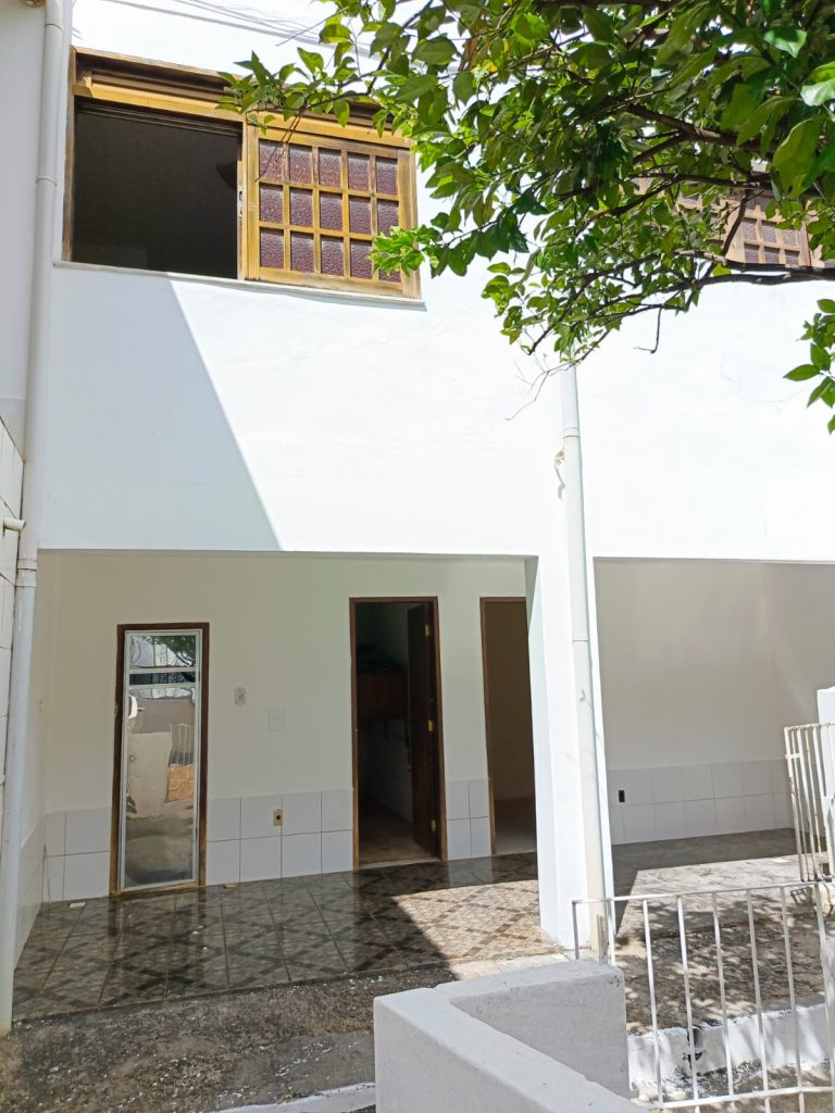CASA À VENDA, COM 3 PAVIMENTOS | PARA MORADIA, CLÍNICA, ESCRITÓRIO, CRECHE, ETC… | OPORTUNIDADES INCRÍVEIS QUE ESSE IMÓVEL OFERECE! (Pernambués) CASA À VENDA, COM 3 PAVIMENTOS | PARA MORADIA, CLÍNICA, ESCRITÓRIO, CRECHE, ETC… | OPORTUNIDADES INCRÍVEIS QUE ESSE IMÓVEL OFERECE! (Pernambués)