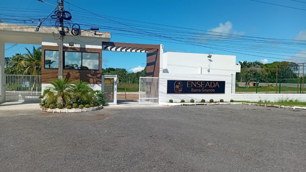 CONSTRUA NA PRAIA! TERRENO EXCLUSIVO | CONDOMÍNIO ENSEADA BARRA GRANDE (Barra Grande) – Vera Cruz de Itaparica