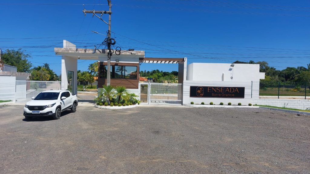 CONSTRUA NA PRAIA! TERRENO EXCLUSIVO | CONDOMÍNIO ENSEADA BARRA GRANDE (Barra Grande) – Vera Cruz de Itaparica