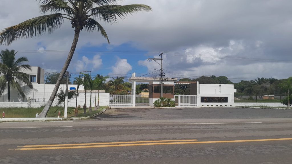 CONSTRUA NA PRAIA! TERRENO EXCLUSIVO | CONDOMÍNIO ENSEADA BARRA GRANDE (Barra Grande) – Vera Cruz de Itaparica