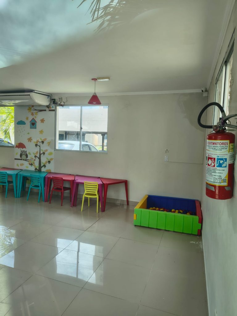 APARTAMENTO À VENDA | 2/4 COM SALA AMPLIADA | CONDOMÍNIO SPAZIO SOLAR DO PARQUE | Em Narandiba
