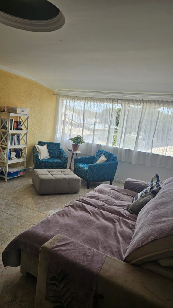 CASA À VENDA I 8 QUARTOS I 6 SUÍTES I PISCINA I Condomínio Águas do Jaguaribe – Em Piatã