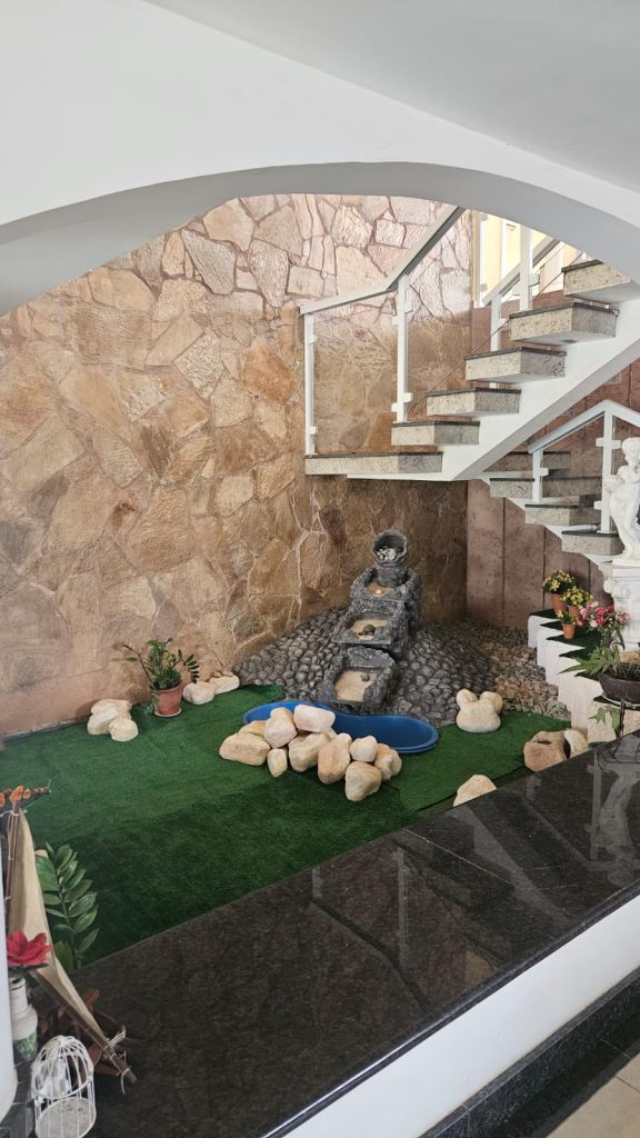 CASA À VENDA I 8 QUARTOS I 6 SUÍTES I PISCINA I Condomínio Águas do Jaguaribe – Em Piatã