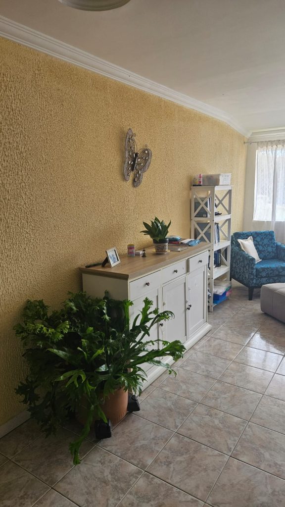 CASA À VENDA I 8 QUARTOS I 6 SUÍTES I PISCINA I Condomínio Águas do Jaguaribe – Em Piatã