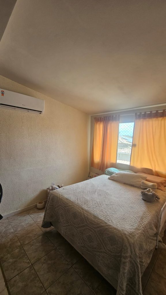 CASA À VENDA I 8 QUARTOS I 6 SUÍTES I PISCINA I Condomínio Águas do Jaguaribe – Em Piatã