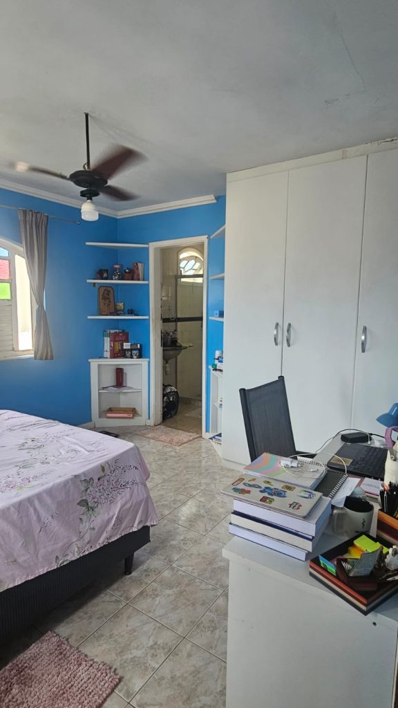 CASA À VENDA I 8 QUARTOS I 6 SUÍTES I PISCINA I Condomínio Águas do Jaguaribe – Em Piatã