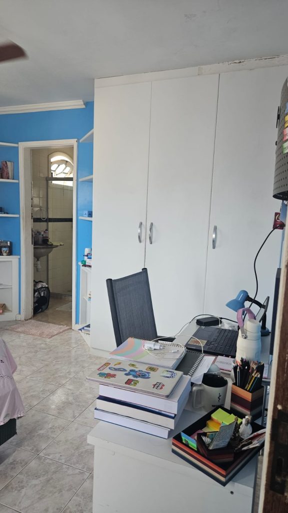 CASA À VENDA I 8 QUARTOS I 6 SUÍTES I PISCINA I Condomínio Águas do Jaguaribe – Em Piatã