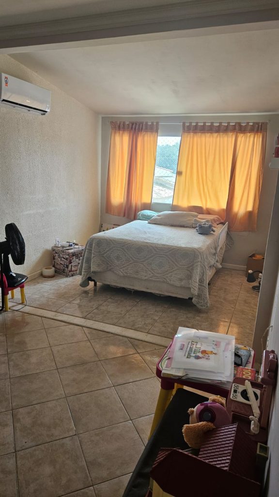 CASA À VENDA I 8 QUARTOS I 6 SUÍTES I PISCINA I Condomínio Águas do Jaguaribe – Em Piatã