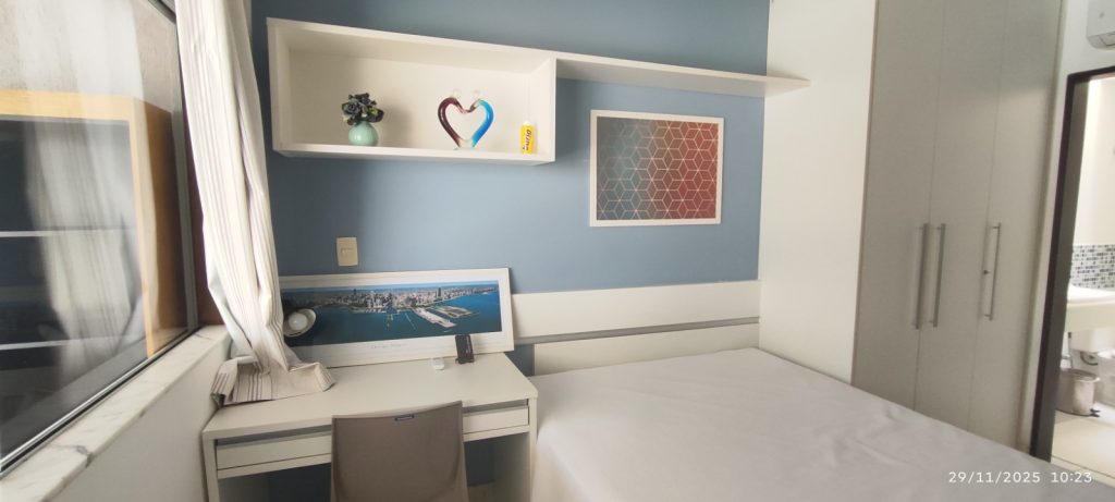 CASA COM 5 QUARTOS E 5 SUÍTES À VENDA I 360 m² DE ÁREA CONSTRUÍDA I Em Itapuã