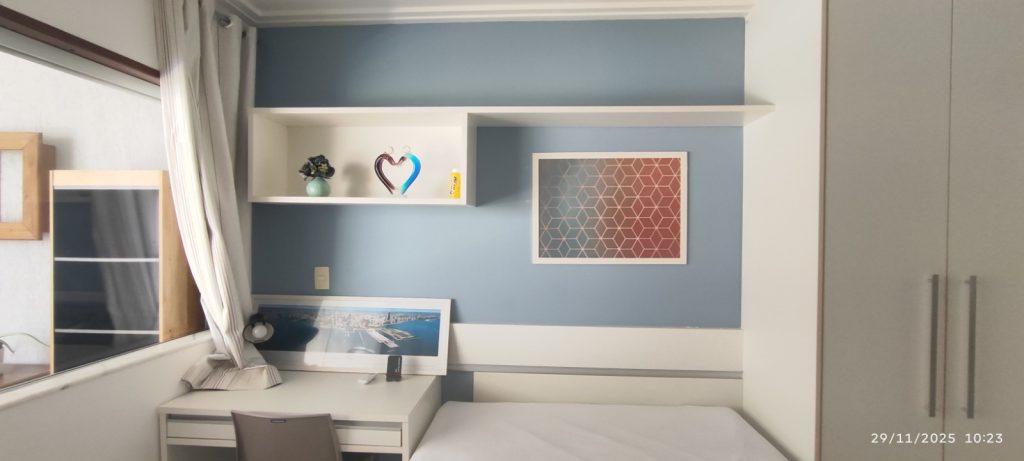 CASA COM 5 QUARTOS E 5 SUÍTES À VENDA I 360 m² DE ÁREA CONSTRUÍDA I Em Itapuã