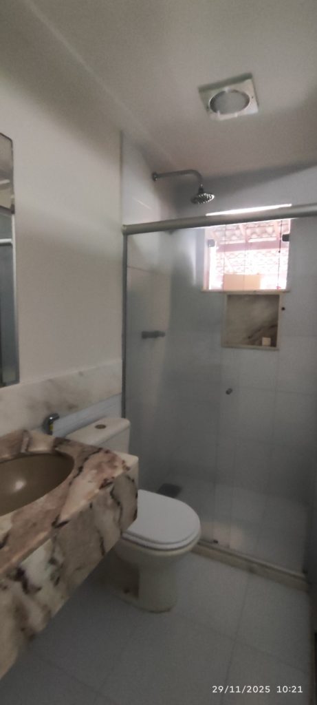 CASA COM 5 QUARTOS E 5 SUÍTES À VENDA I 360 m² DE ÁREA CONSTRUÍDA I Em Itapuã