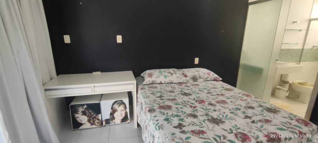 CASA COM 5 QUARTOS E 5 SUÍTES À VENDA I 360 m² DE ÁREA CONSTRUÍDA I Em Itapuã