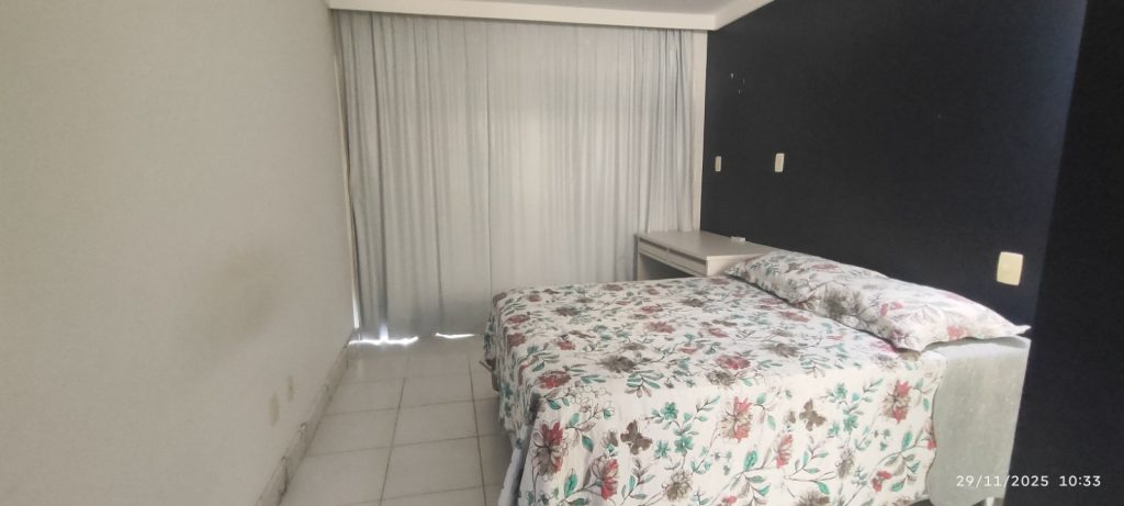 CASA COM 5 QUARTOS E 5 SUÍTES À VENDA I 360 m² DE ÁREA CONSTRUÍDA I Em Itapuã