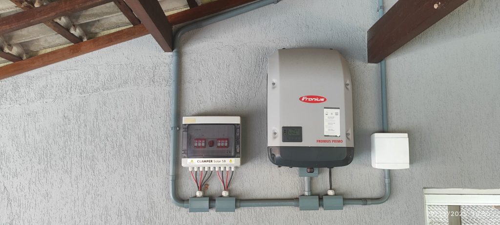 CASA COM 5 QUARTOS E 5 SUÍTES À VENDA I 360 m² DE ÁREA CONSTRUÍDA I Em Itapuã