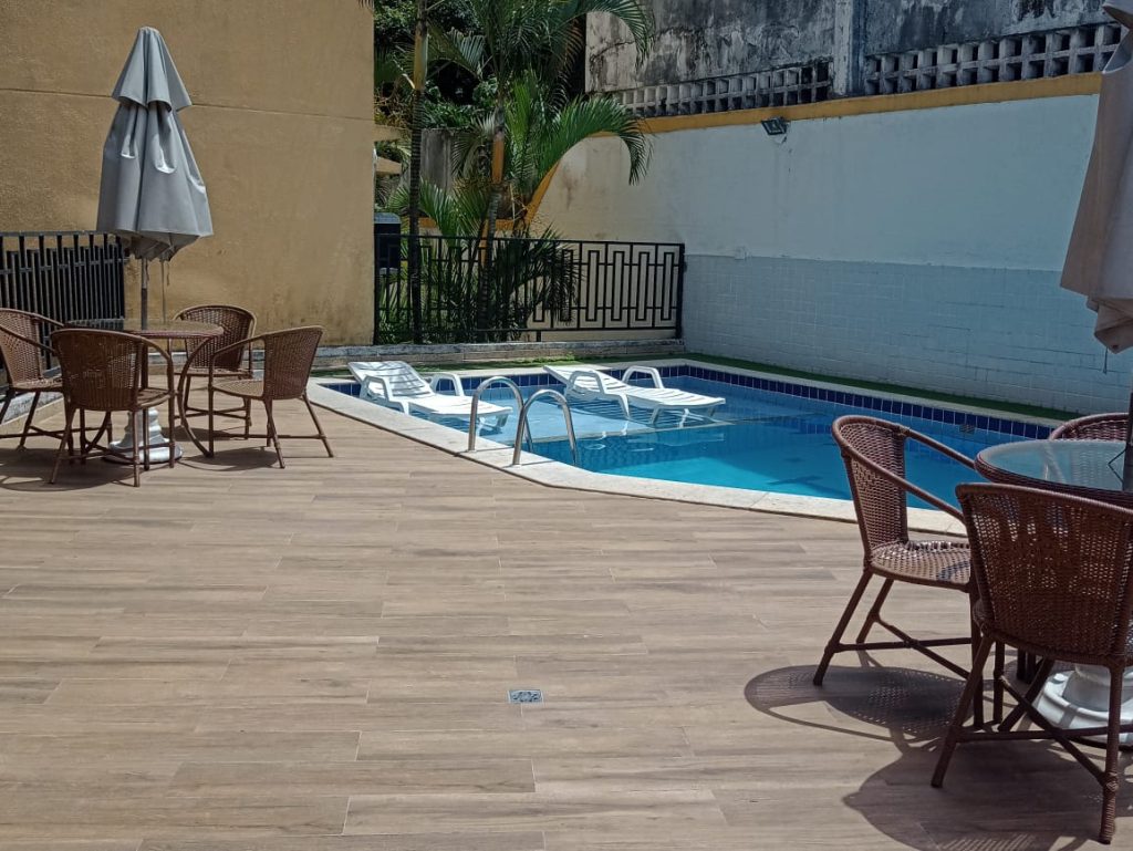 APARTAMENTO 2/4 REFORMADO COM SUÍTE E LAZER COMPLETO I No Cabula